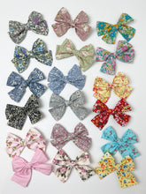 Load image into Gallery viewer, Set of 3 Medium Hair Clip