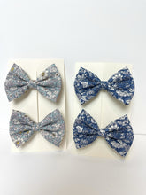Load image into Gallery viewer, 2 Pairs of Mini Bow hair clips