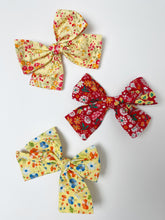 Load image into Gallery viewer, Set of 3 Medium Hair Clip