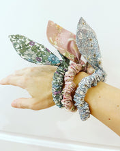 Load image into Gallery viewer, 3 x Bow Hairbands