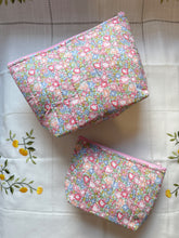 Load image into Gallery viewer, Quilted Bag set of 2
