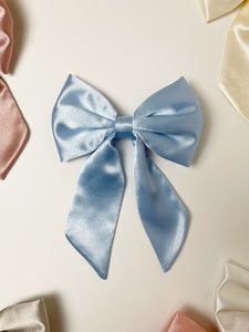 Bow Hair Clip with tail