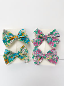 2 Pairs of Small Bow hair clip with tail