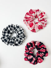 Load image into Gallery viewer, 3 x Hair Scrunchies
